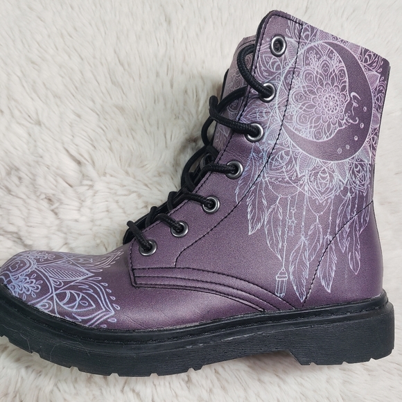 Yes We Vibe boots - Picture 2 of 4